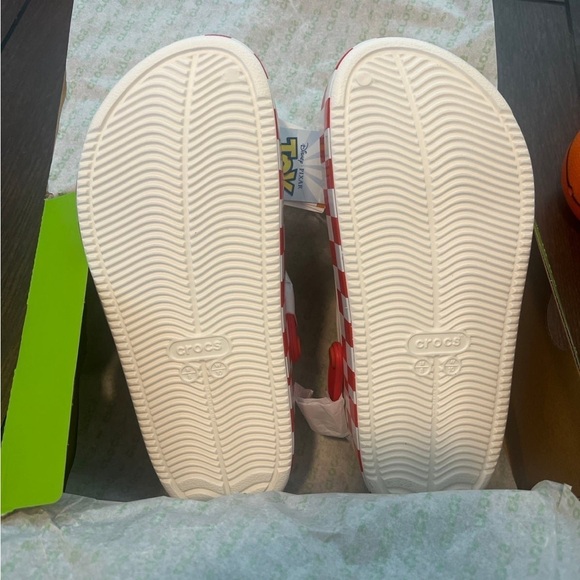 TOY STORY CROCS - Picture 3 of 4